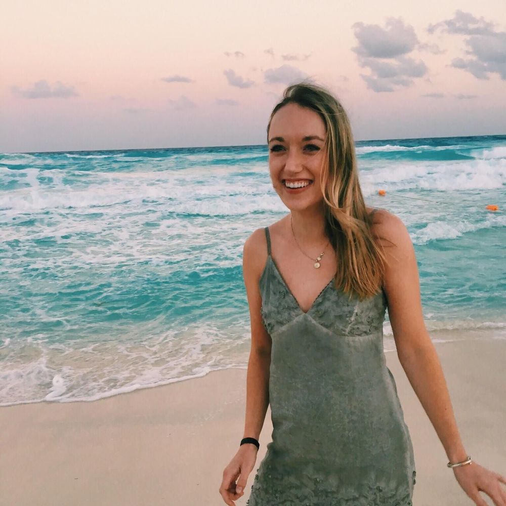 Meet your Posher, Elise